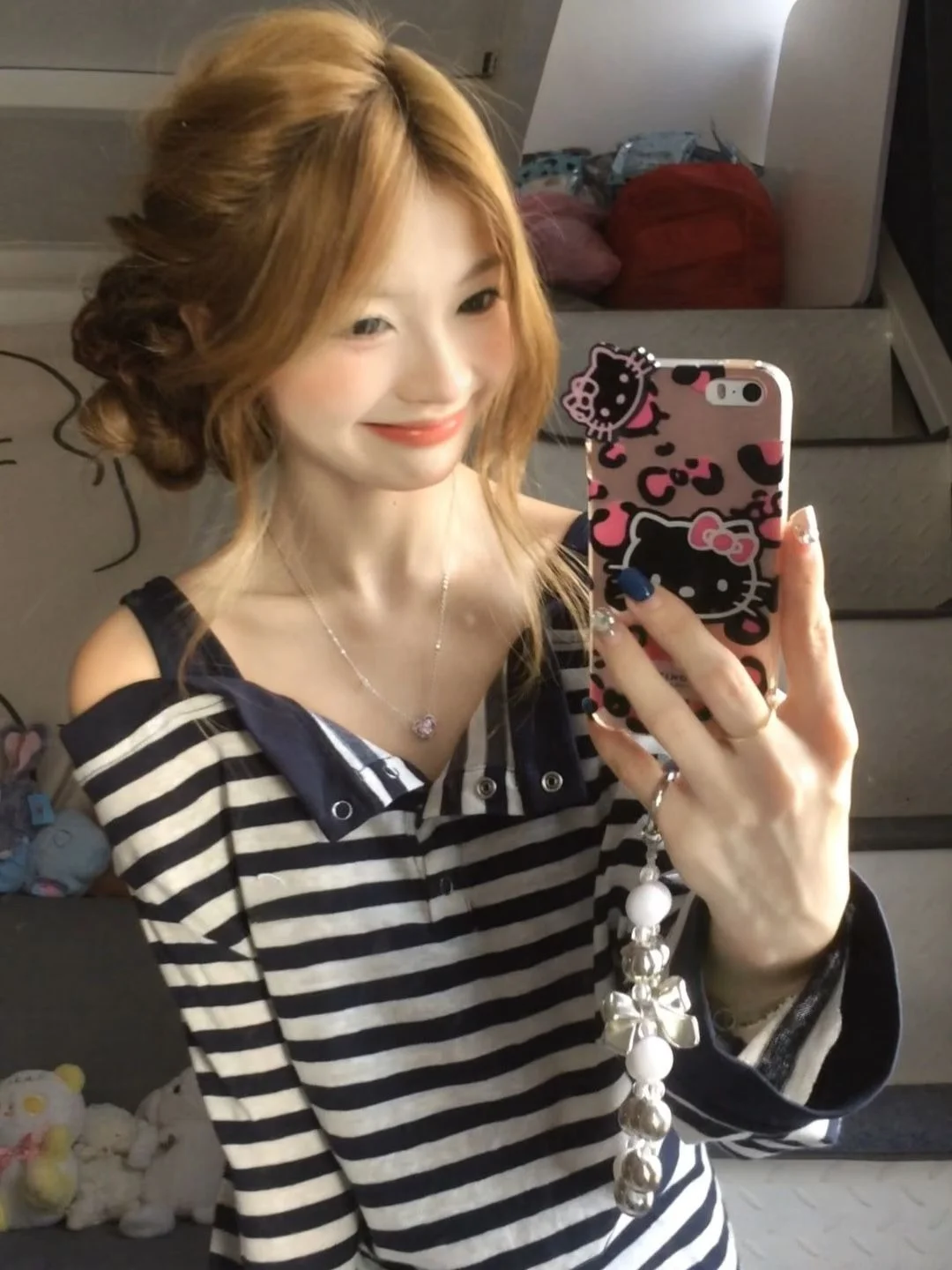 韓国風ストライプフェイクツーピースワンショルダーロングスリーブTシャツレディース秋ジェントルレイジーオルダーベアードトップ