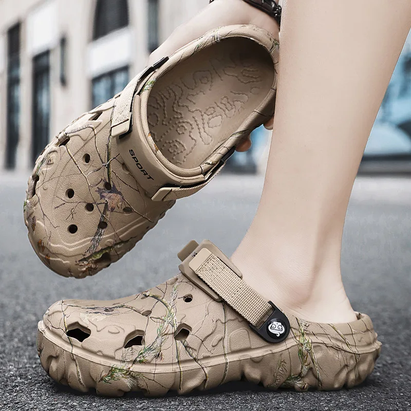 Fashion Men Slippers Comfort Beach Sandals Non-slip Garden Slides Chef Shoes Summer Casual shoes Nurse Doctor Shoes Flip Flops
