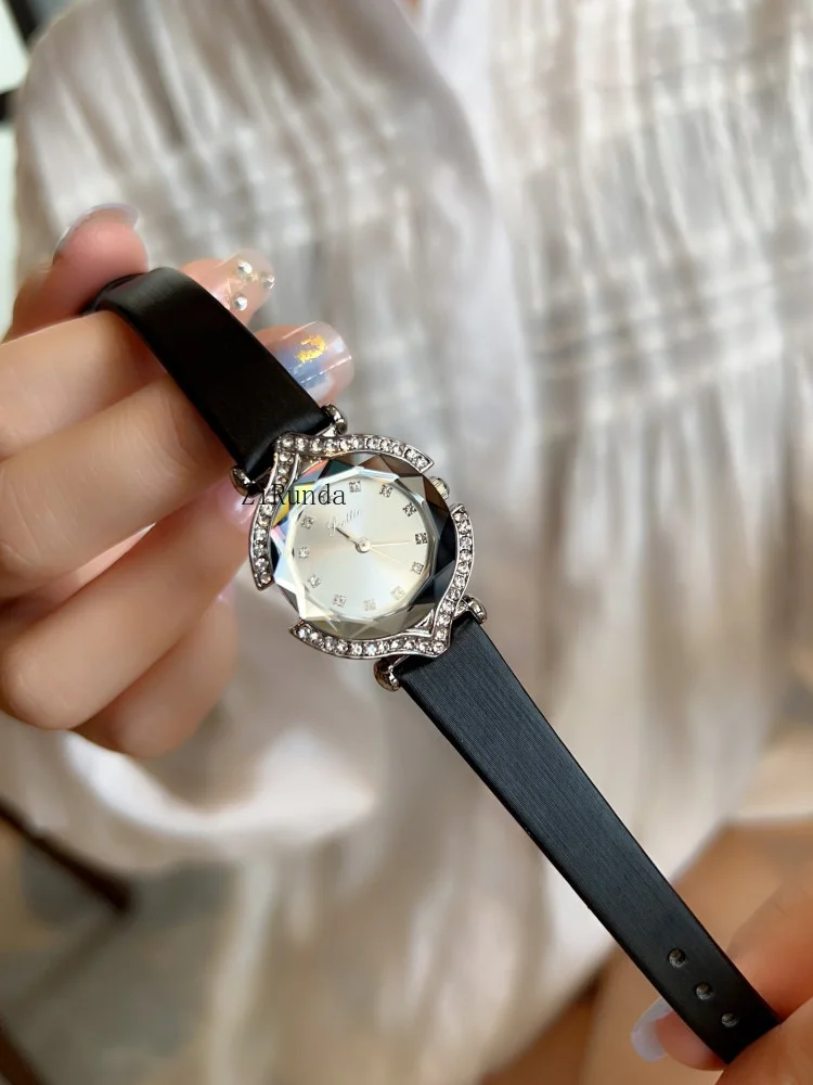 ساعة جديدة مدمجة وأنيقة بحزام من المشمش الناعم، ساعة كوارتز للسيدات سطح قشرة مقطوعة بالكريستال #4