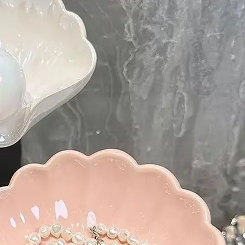 

Shell Shape Ceramic Drain Soap Dish Holder Creative Home Solid Color Soap Dishes Jewelry Boxes Storage Box Bathroom Accessories