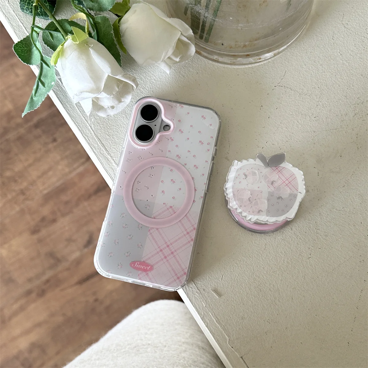 

Korean Cute Fresh Pink Lattice Floral Print Magnetic Apple Holder Phone Case For iPhone 16 15 14 13 Pro Max 15 14 16 Pro Cover