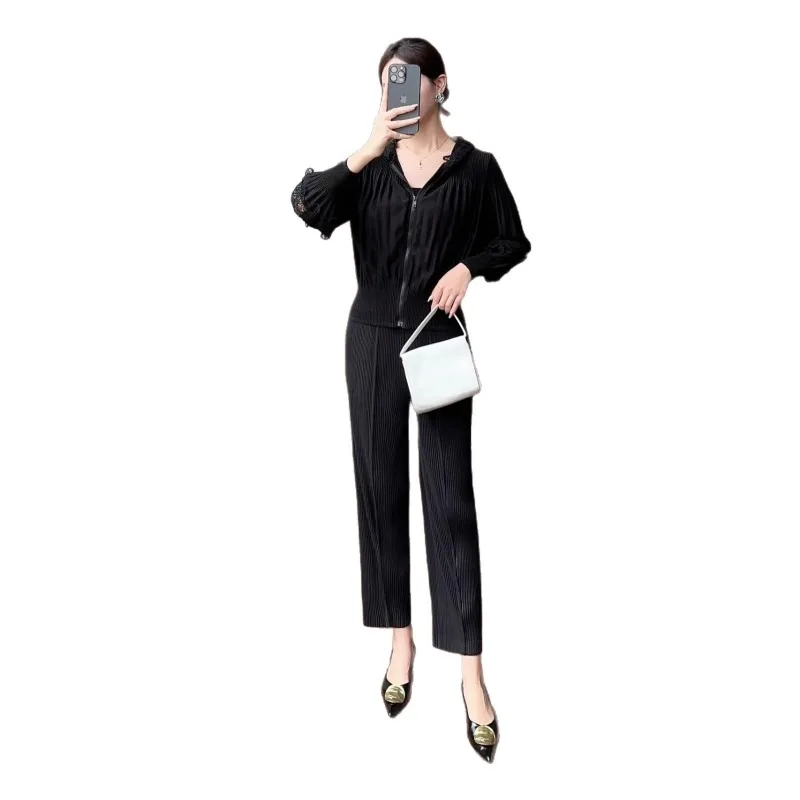 미야케 플리츠 재킷 2025년 가을 신상 여성 캐주얼 스포츠 스타일 후드 코트 디자인 레이스 스플라이싱 지퍼 가디건 탑