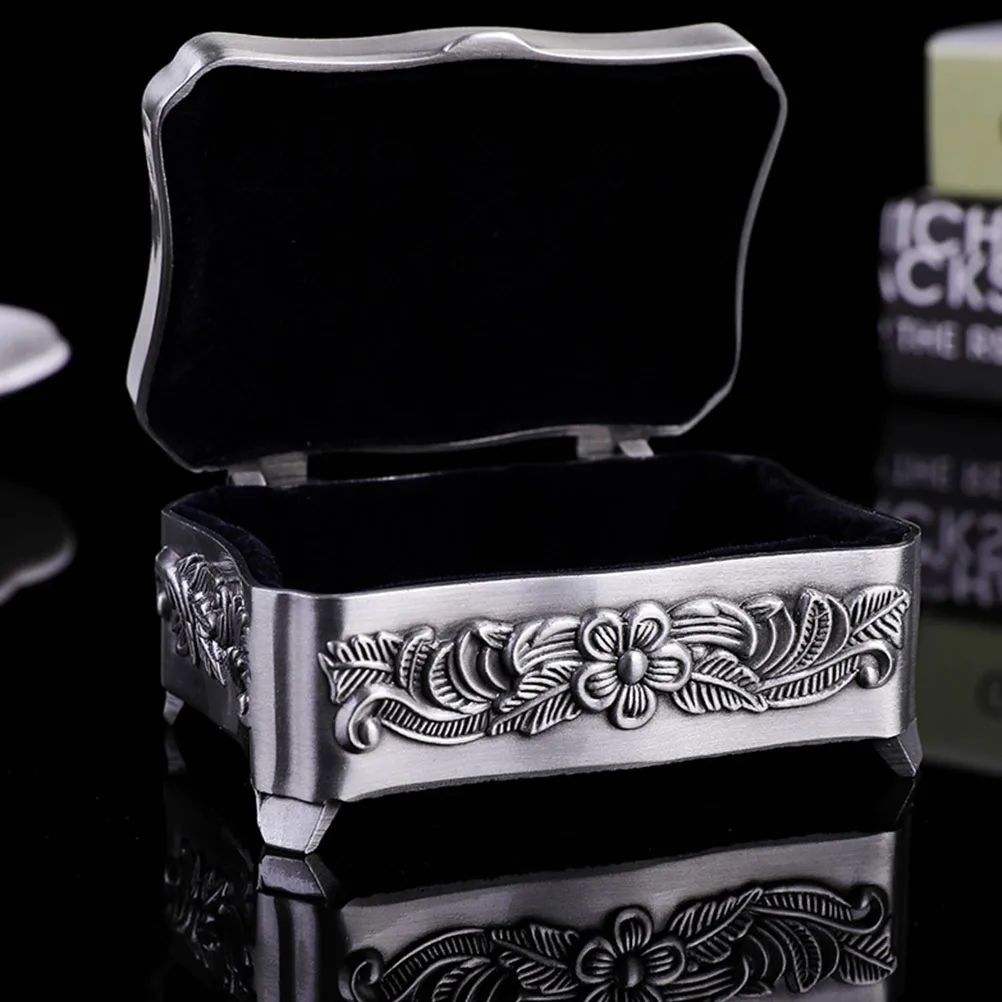 

Retro Jewelry Box Vintage Metal Storage Case Dust-Proof Organizer for Rings Zinc Alloy Desktop Holder Home