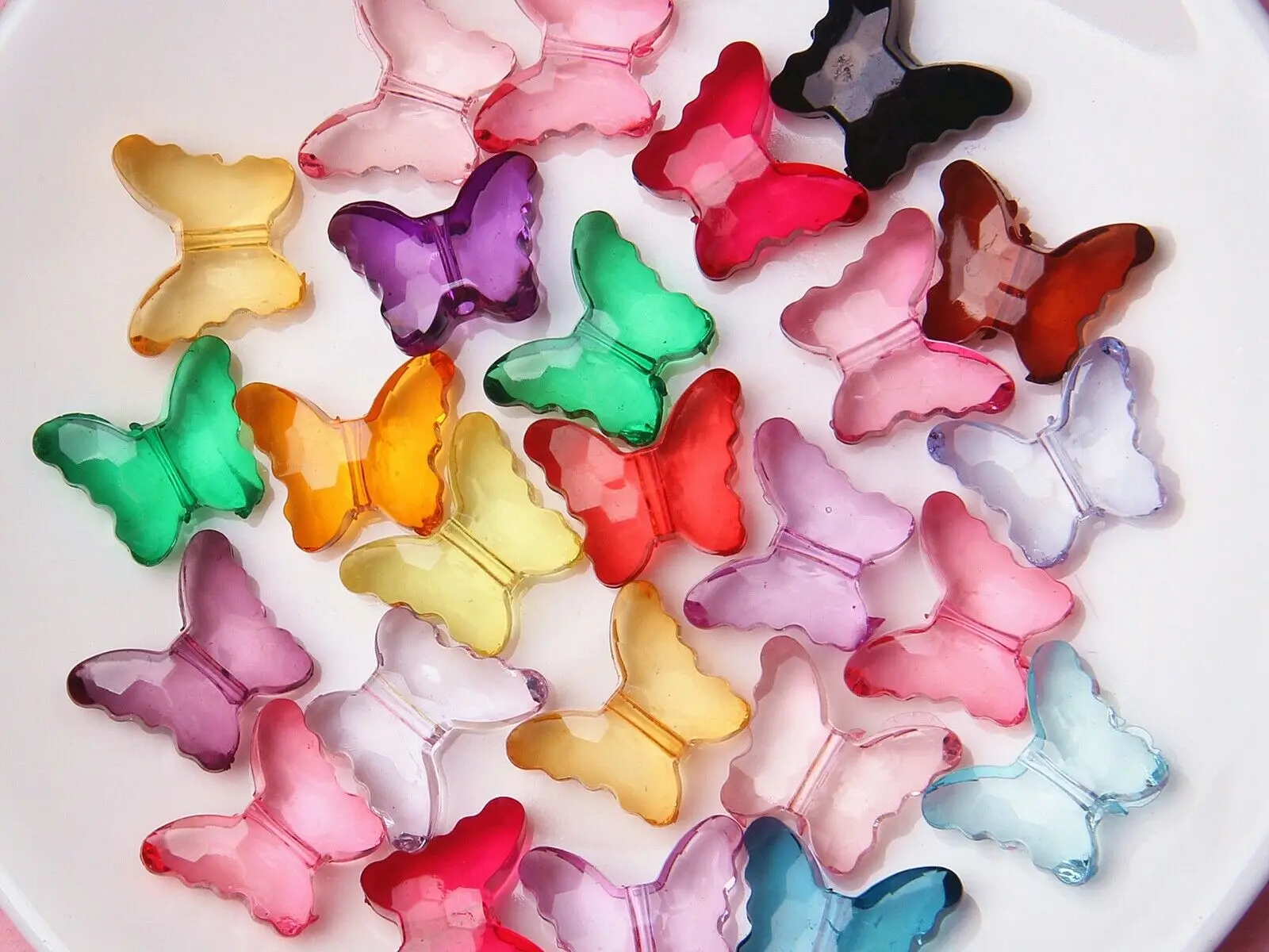 100 Mixed Colour Transparent Acrylic Faceted Butterfly Charm Beads 15X13mm