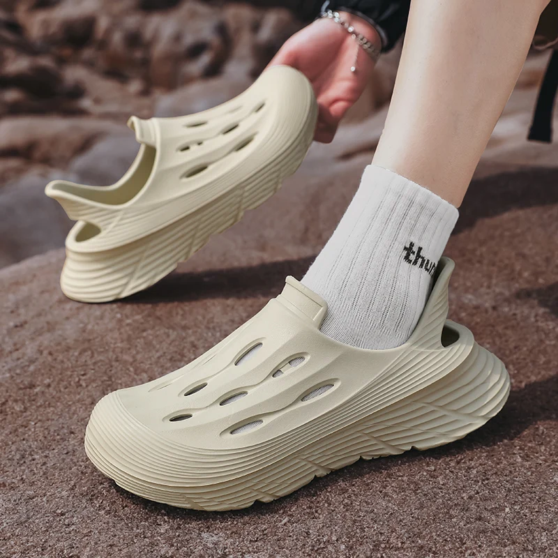 2026 Summer Men'S Outdoor Fashion Casual Sandals Comfortable New EVA Integrated Sandals Suitable For Hiking And Water Wading
