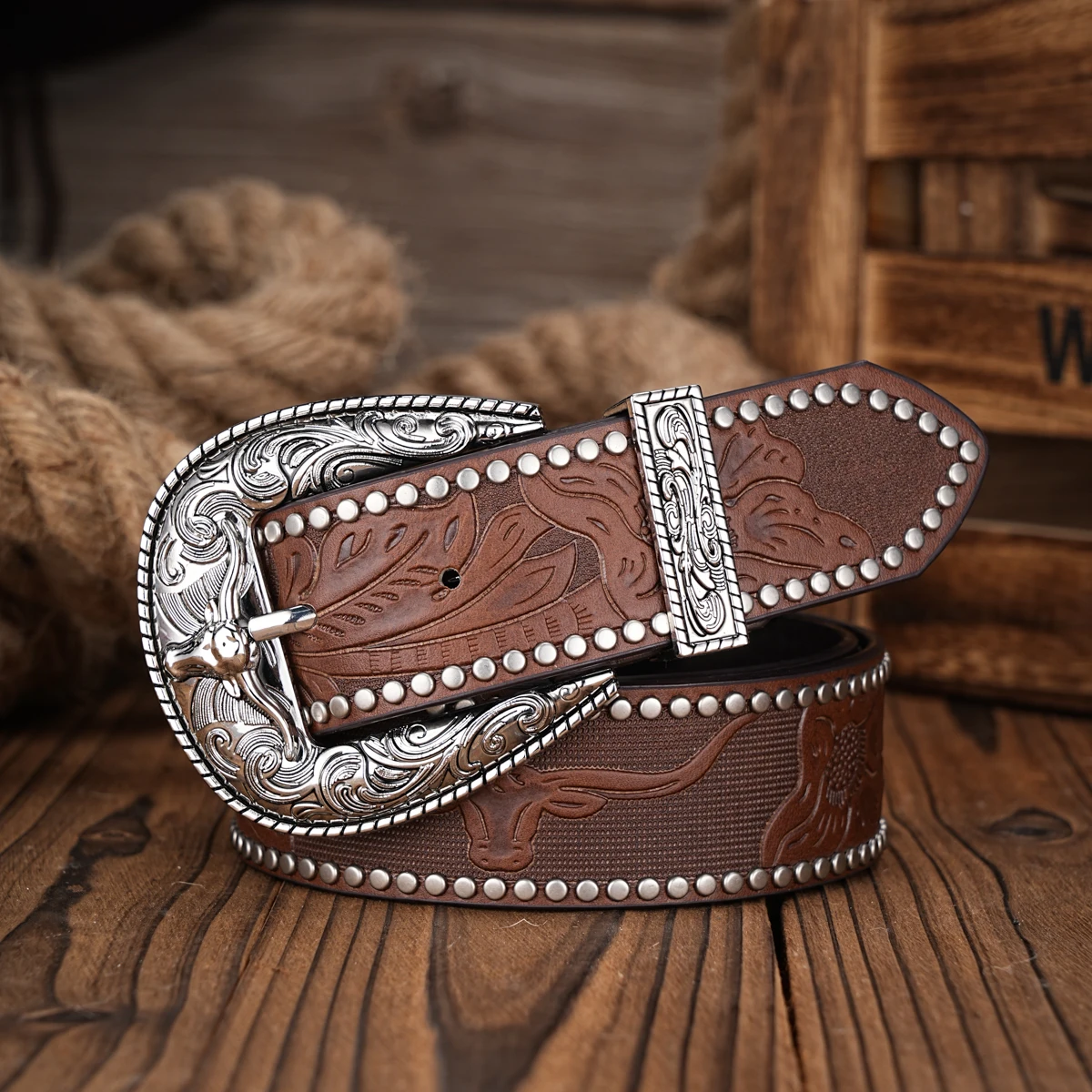 1 Piece, a Western Cowboy-Style Belt Suitable for Both Men and Women, with PU Embossed Rivets, Featuring a Unique Retro Style