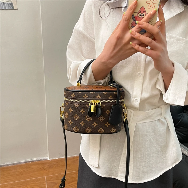 Bolsa de ombro clássica de couro de luxo feminina elegante crossbody designer bolsa estilo moda para chique diário