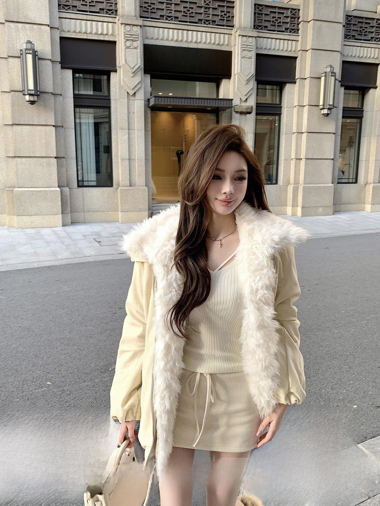 

Warm Lamb Fur Collar Oversize Fur And Leather Integrated Coat Winter Outerwear for Women Straight Tube Style Long Sleeve Zipper