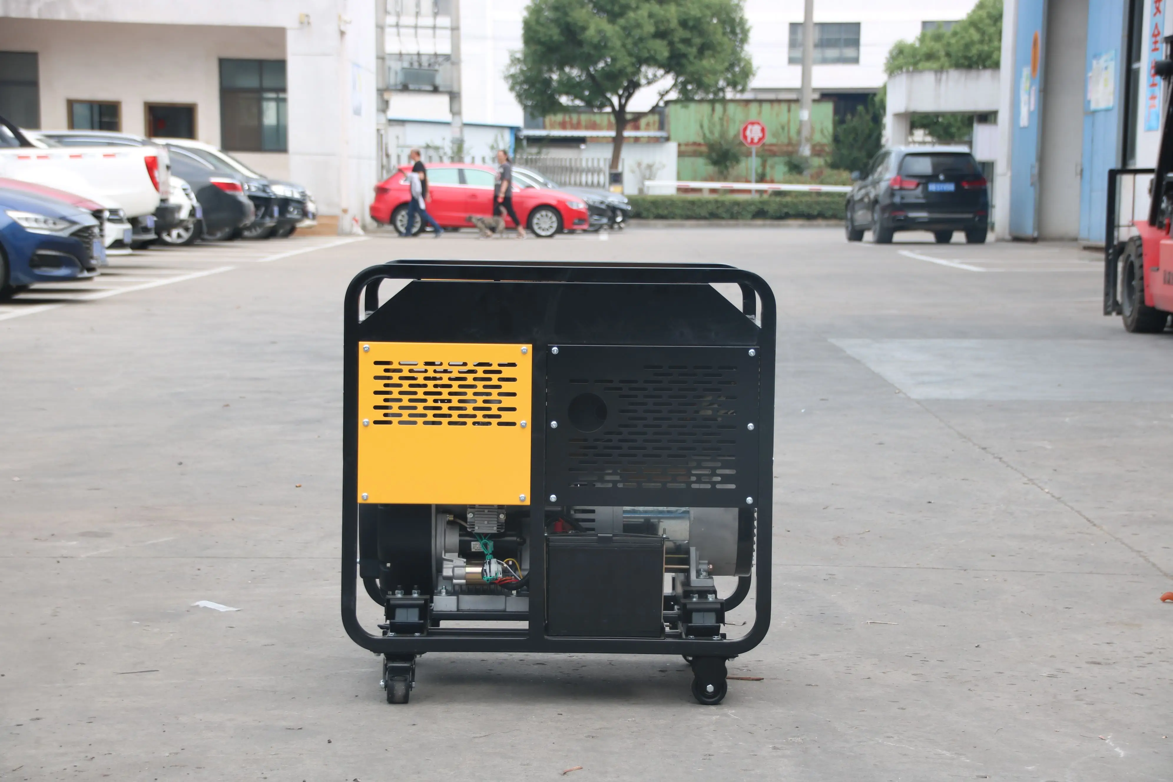 Newest Diesel Generator Single Phase Auto Start 9KW 10kw 11kw 220V 50/60Hz Silent Mobile Type for Building Use