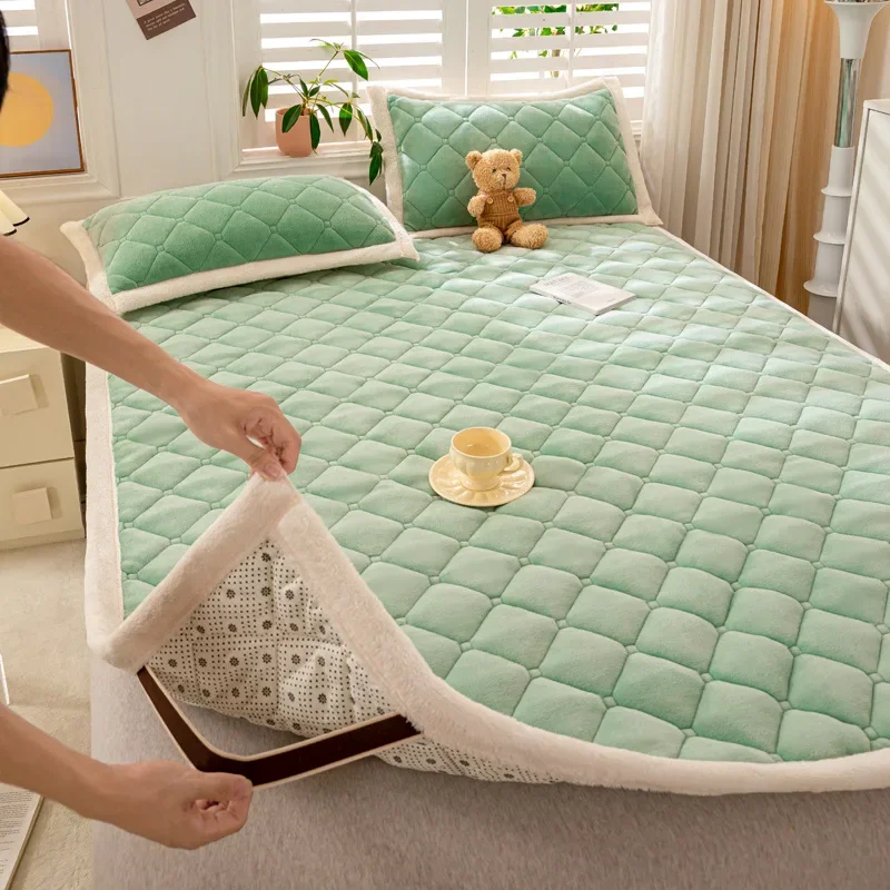 

1pc Milk Velvet Mattress Toppers Winter Warm Bed Sheet Dormitory Thin Bed Pad Tatami Floor Mat Double Bedspread Mattress Cover