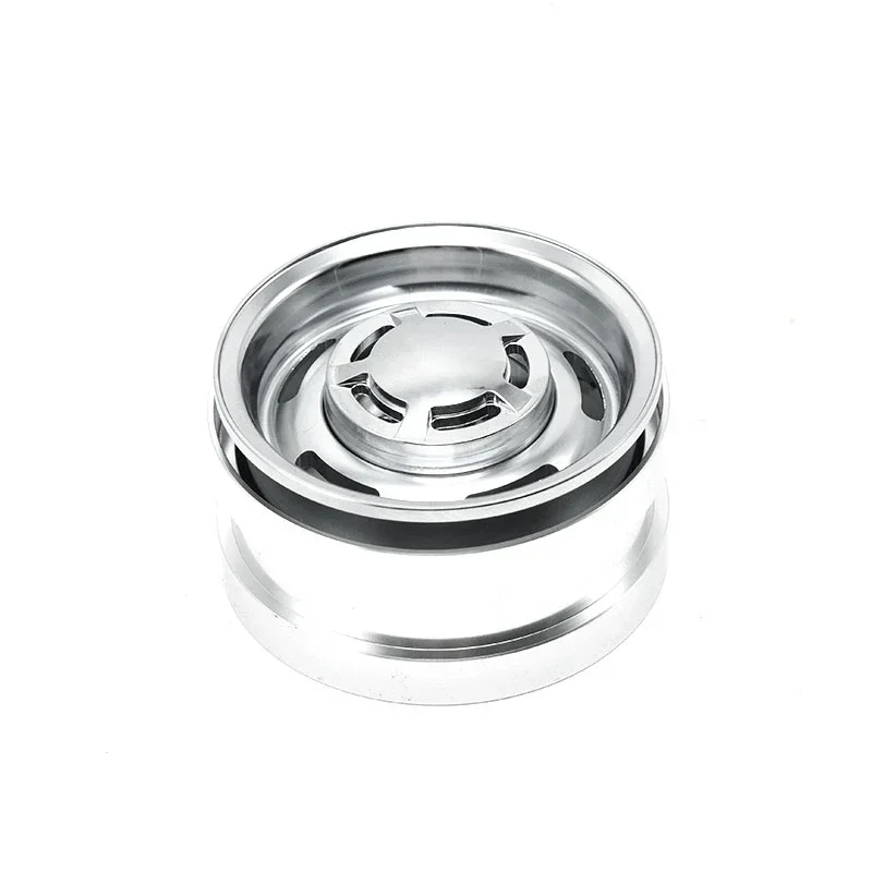 1 Pair Simulation Metal 2.2 Inches Retro Mirror Wheel Hub for 1/10 RC Crawler Car Traxxas TRX4 Accessories