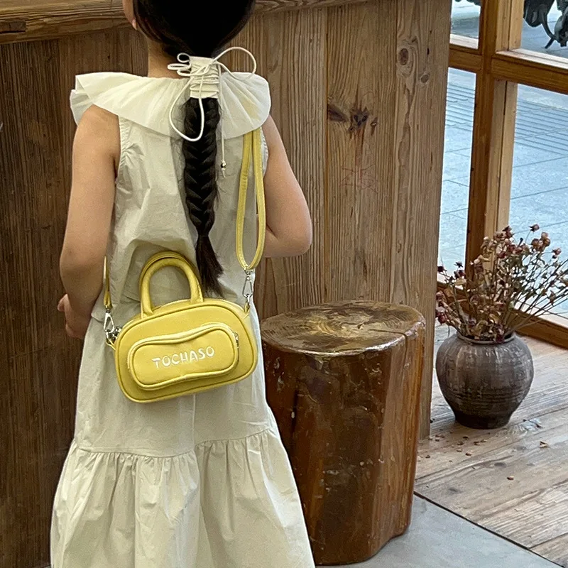 

Minimalist 2025 Letter Oval Handbag for Girls Mini Shoulder Purse Fashionable Accessory Mini Shoulder Purse
