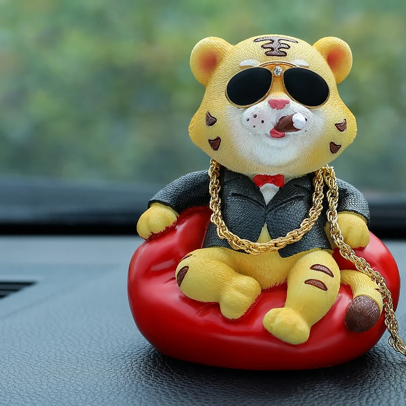 Car Sofa Tiger Ornament Domineering Sofa Tiger Console Dashboard Animal Action Figure Auto Interior Accessories