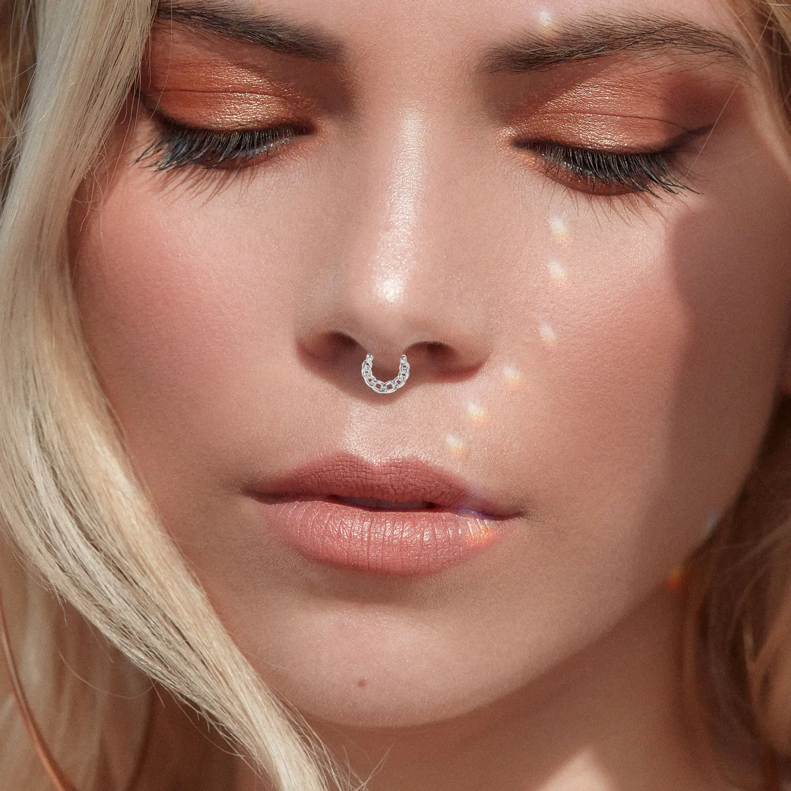 Anneaux de nez minimalistes en métal, 2 pièces, manchettes durables Non percées, chaîne élégante, décoration, bijoux de nez, boucle d'oreille de Cartilage