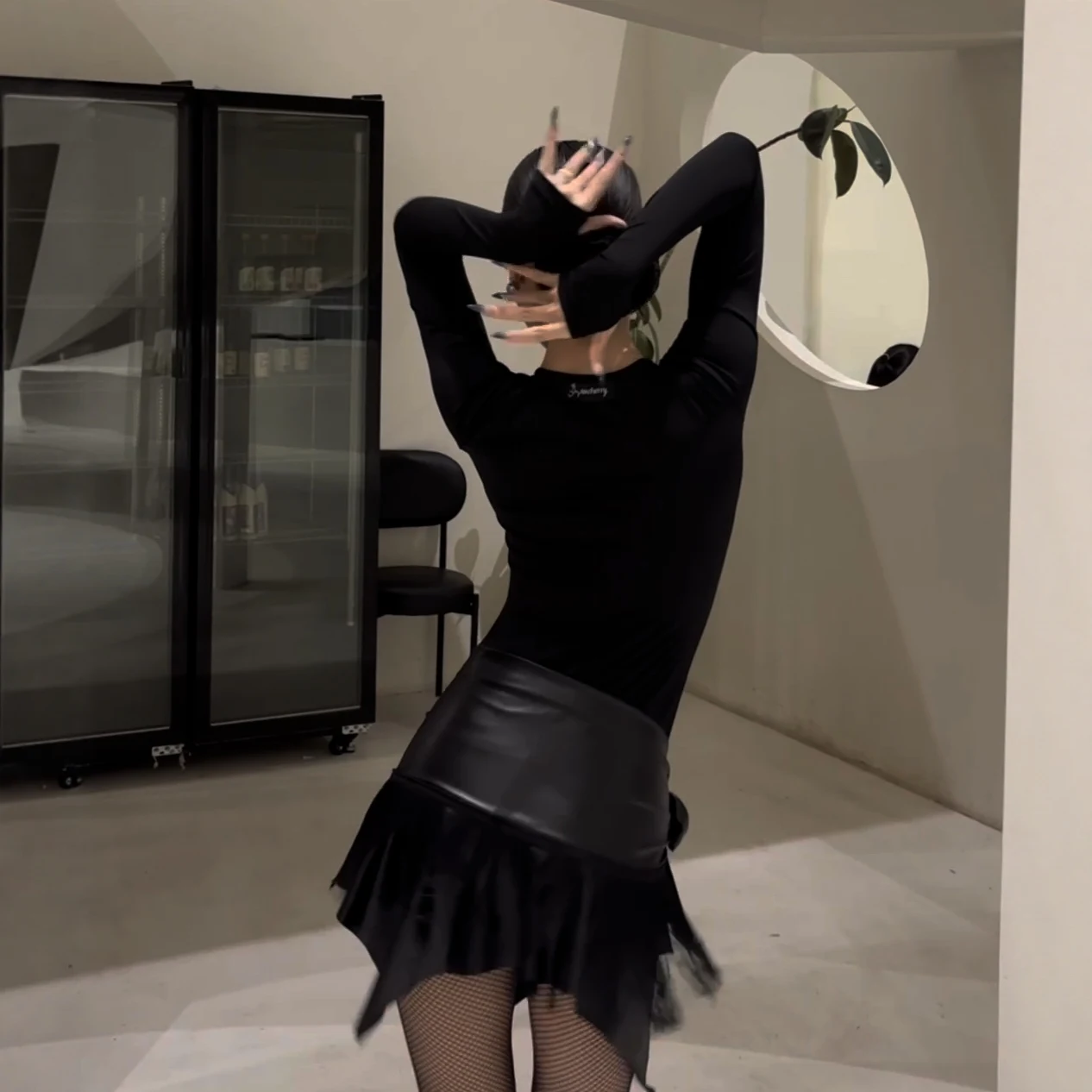 Nieuwe Latin Dans Kleding Vrouwen Lange Mouwen Maillots Lederen Fringe Rok Cha Cha Rumba Dans Praktijk Prestaties Jurk DNV25481