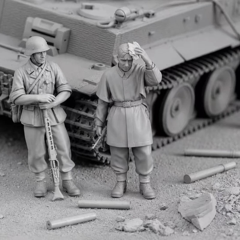 1/35 Scale Resin Figure Assembly Model Kits Modeling 2 Infantry Historical Hobby Miniature Sculpture Unassembled and Unpainted