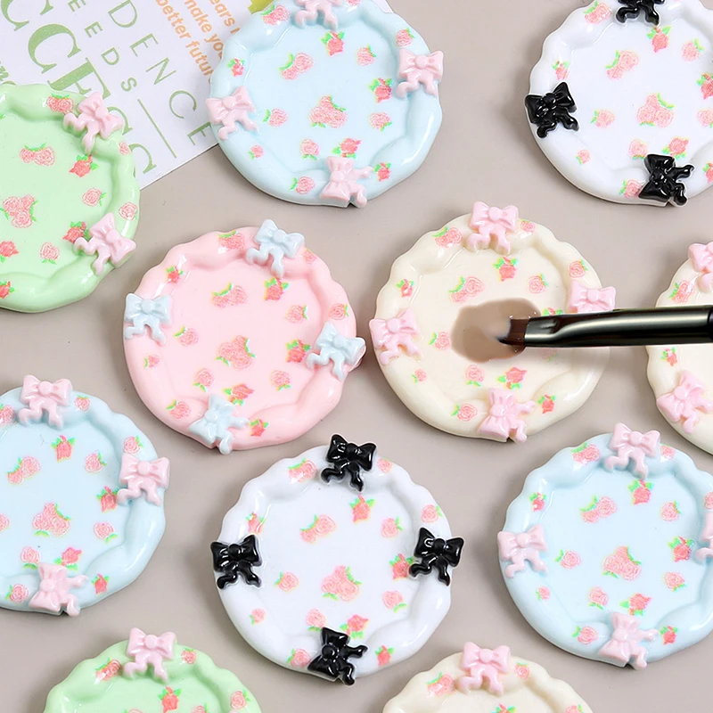 

Colorful Circular Bow Tie Resin Paint Palette Mini Portable Nail Glue Mixed Tools Art Supplies Coloured Drawing Color Decorative