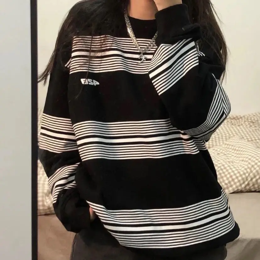 Autumn Stripe Sweatshirt Women Thin Sweatshirt Streetwear Women Harajuku Oversize Pullovers Korean Fashion Long Sleeve Black Top