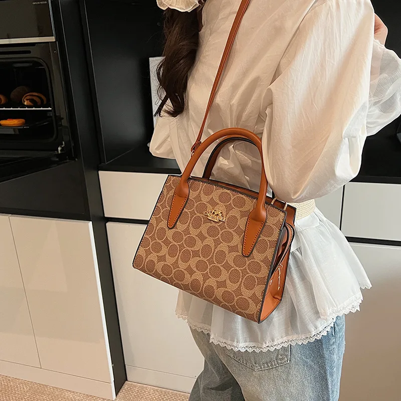 ‌2025 Luxury Retro Tote Bag - Printed Women's Shoulder Bag - Versatile Lightweight Crossbody Purse‌