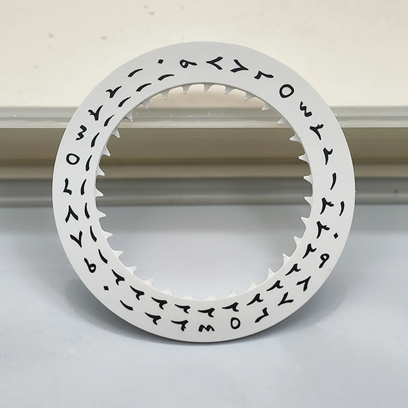 

NH35 Date Dial Fit For NH34 NH35 NH36 Movement SKX007 SKX009 White Black Automatic Mechanical Movt Day Date Dial Wheel