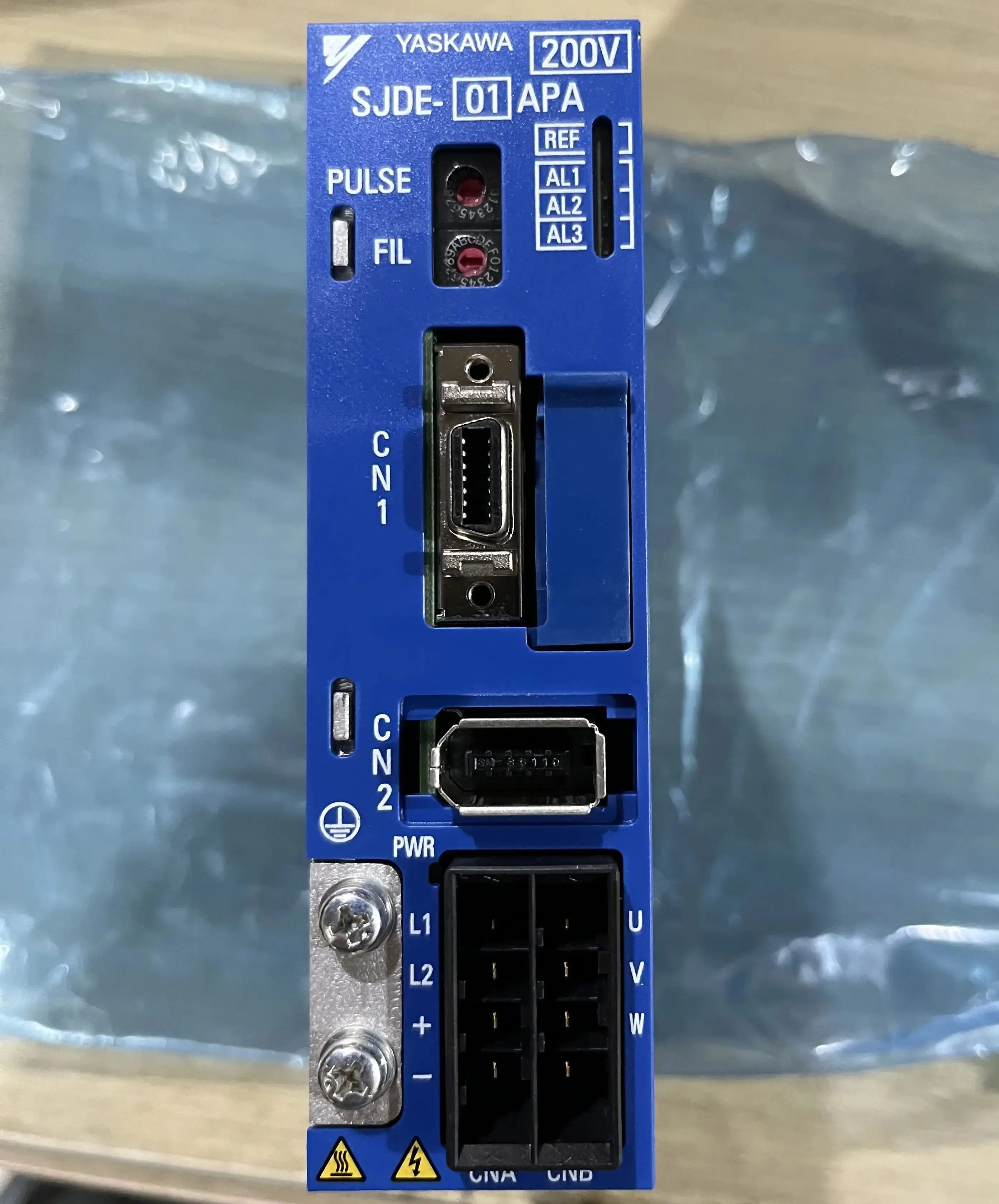

SJDE-01APA Brand new Servo Drive，Fast shipping，SJDE 01APA
