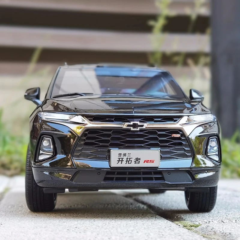 1:18 SAIC GM Chevrolet Blazer Trailblazer RS SUV Alloy Simulation Car Model Desktop Ornaments Gift Collection Micromodel