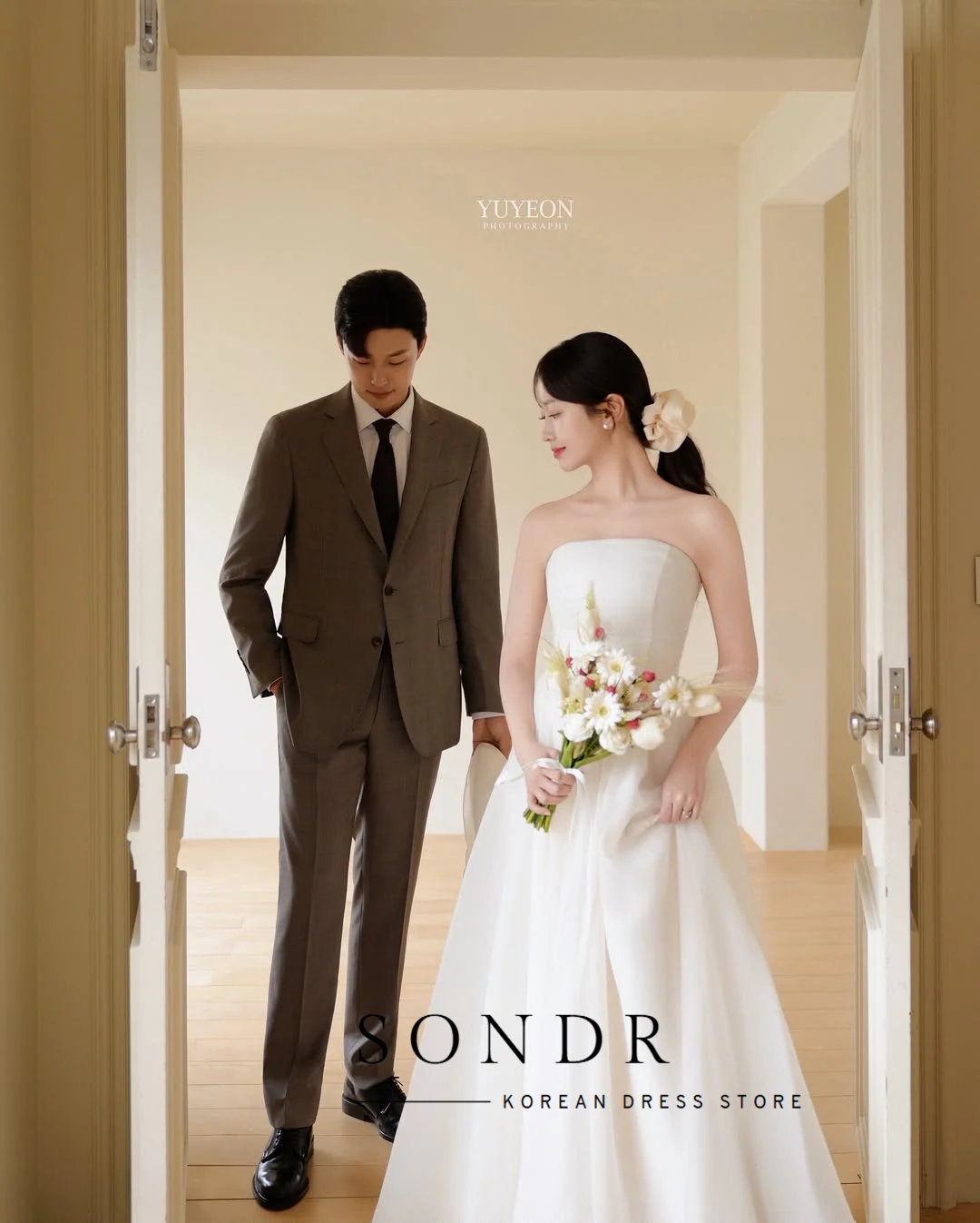 Zomer strapless eenvoudige Koreaanse trouwjurken elegante aangepaste fotoshoot bruiloft drukknoopjurk bruidsreceptiejurken 2026