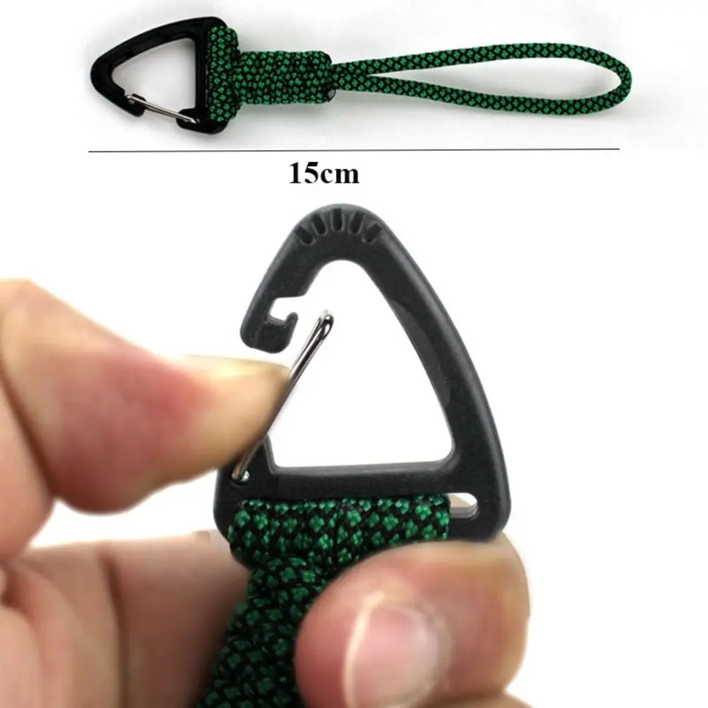 LLavero de Paracord con hebilla giratoria, cordón de paracaídas de alta resistencia, mochila de supervivencia de emergencia, llavero triangular para el cuello