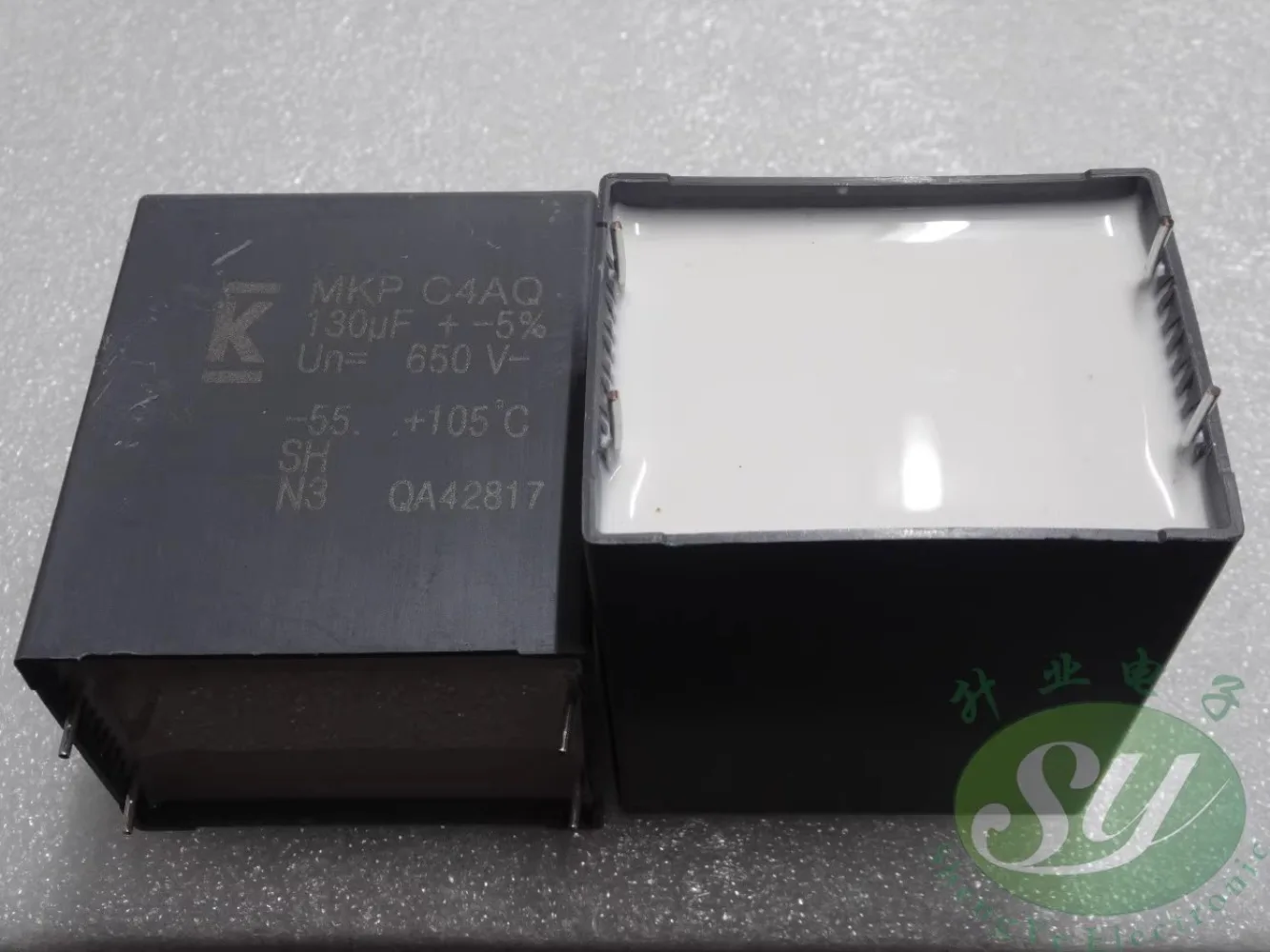 

AV MKP C4AQ 130uf/650V 137 New absorbing film capacitor