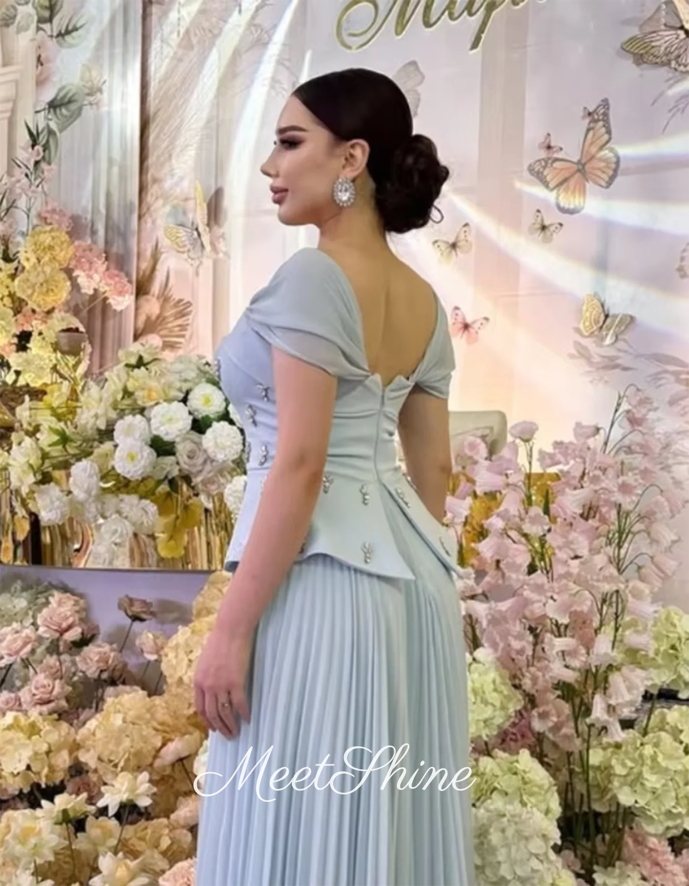 Vestido de noche elegante de satén azul, vestido de fiesta con hombros descubiertos y cuentas personalizadas, vestido para ocasiones formales con cremallera en la espalda con pliegues de cristal 2025