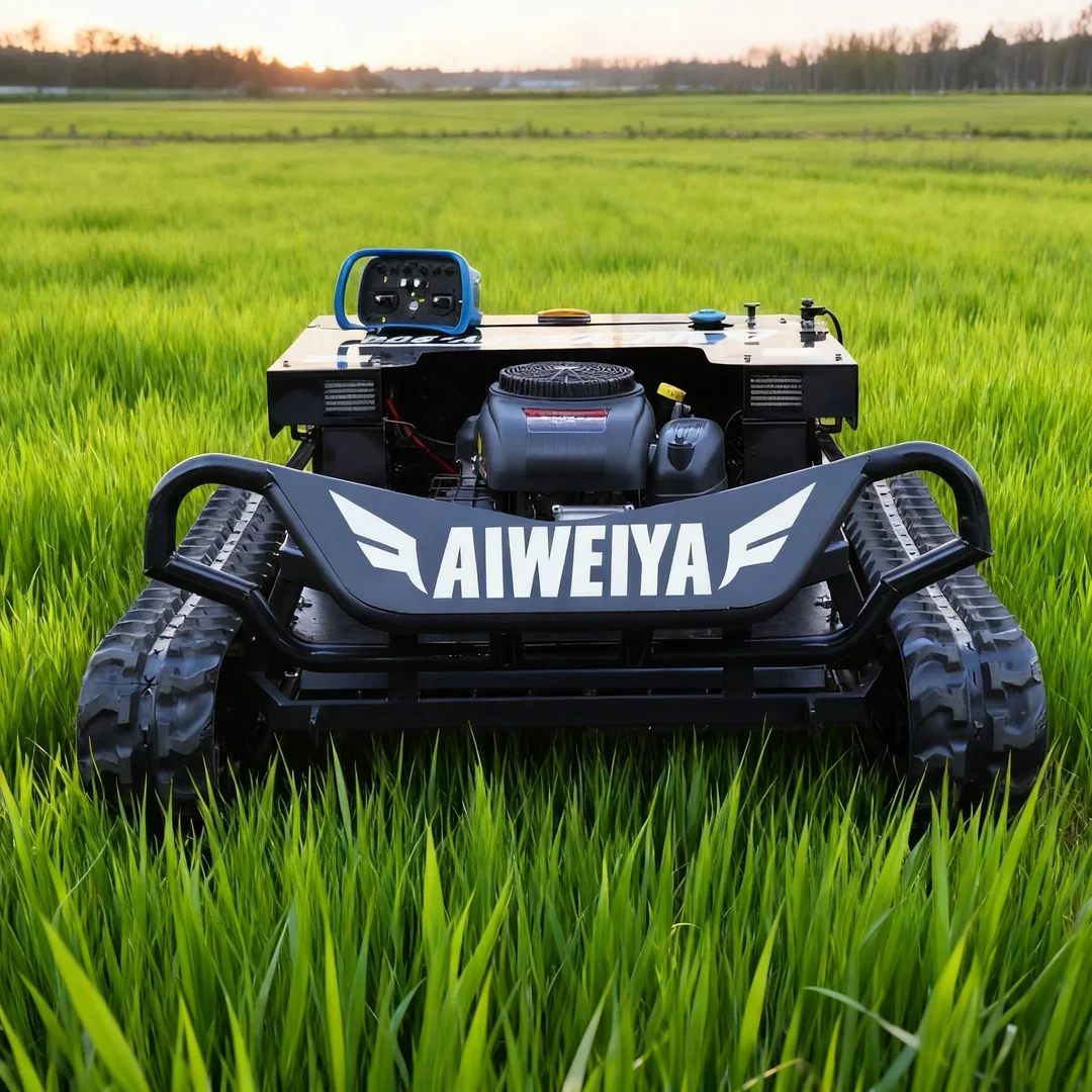 

Customized Tank Remote Control Robot Lawn Mower 900mm Cutting Width High Horsepower with Free Blade Accessories