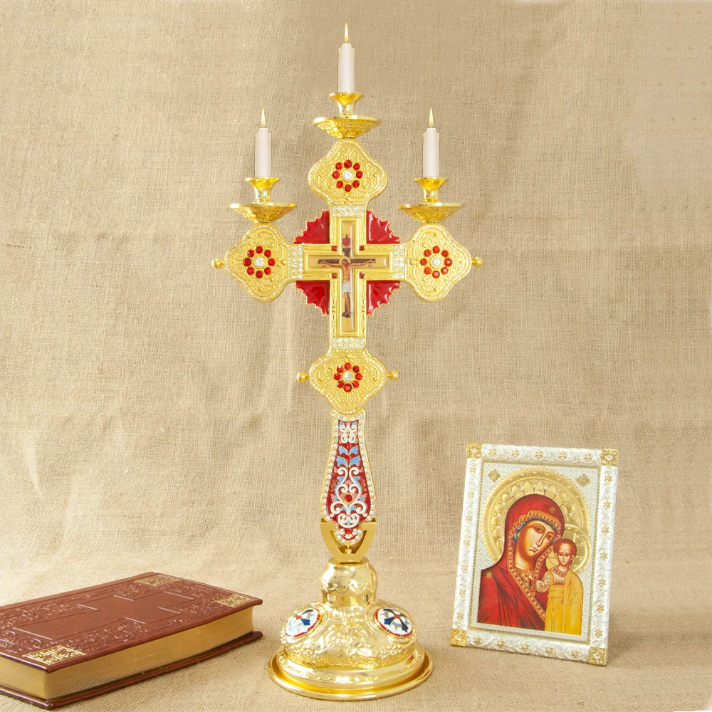 HTISOK Orthodoxer Kreuz-Kerzenhalter, Jesus-Kruzifix mit roter Emaille, vergoldeter Kreuz-Kerzenhalter für Kirchenandacht und Familiengebet – Detail 10