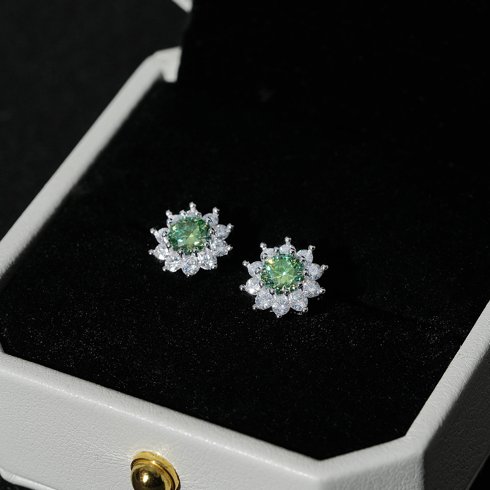 

100% D Green Color Moissanite With Certificate 925 Sterling Silver Earrings Brilliant Stud For Top Quality Wedding Jewelry