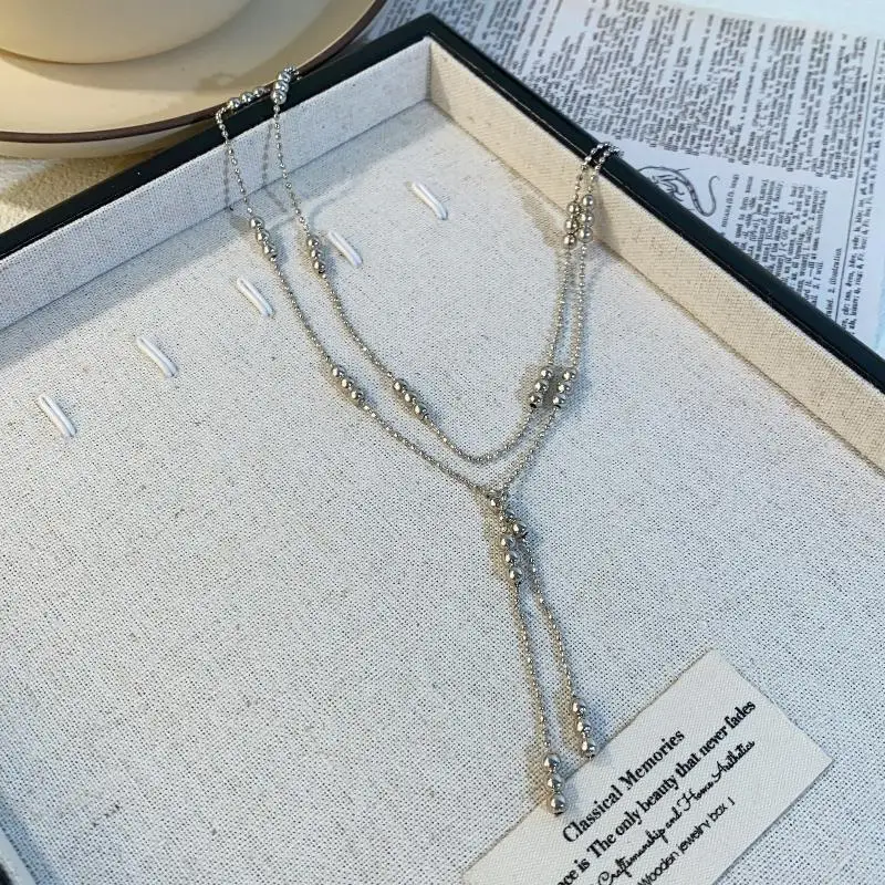 Collana di perline color argento a doppio strato Collana semplice a catena sottile Girocollo Perline rotonde Nappe Catena alla clavicola Gioielli da donna