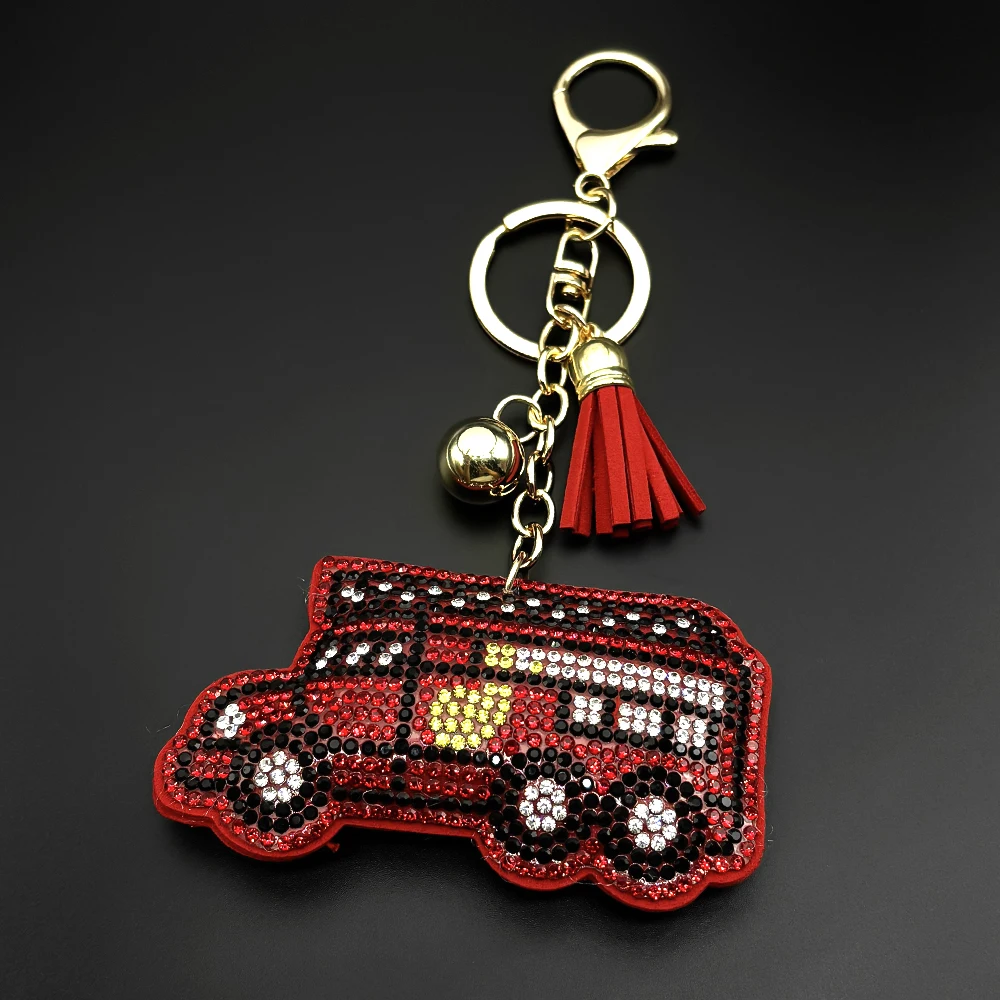 Feuerwehrauto Strass-Schlüsselanhänger Feuerwehr-Thema Rote Quaste Taschenanhänger Feuerwehrmann Schlüsselhalter Souvenir Geschenk Notfallfahrzeug Schmuck – Detail 8