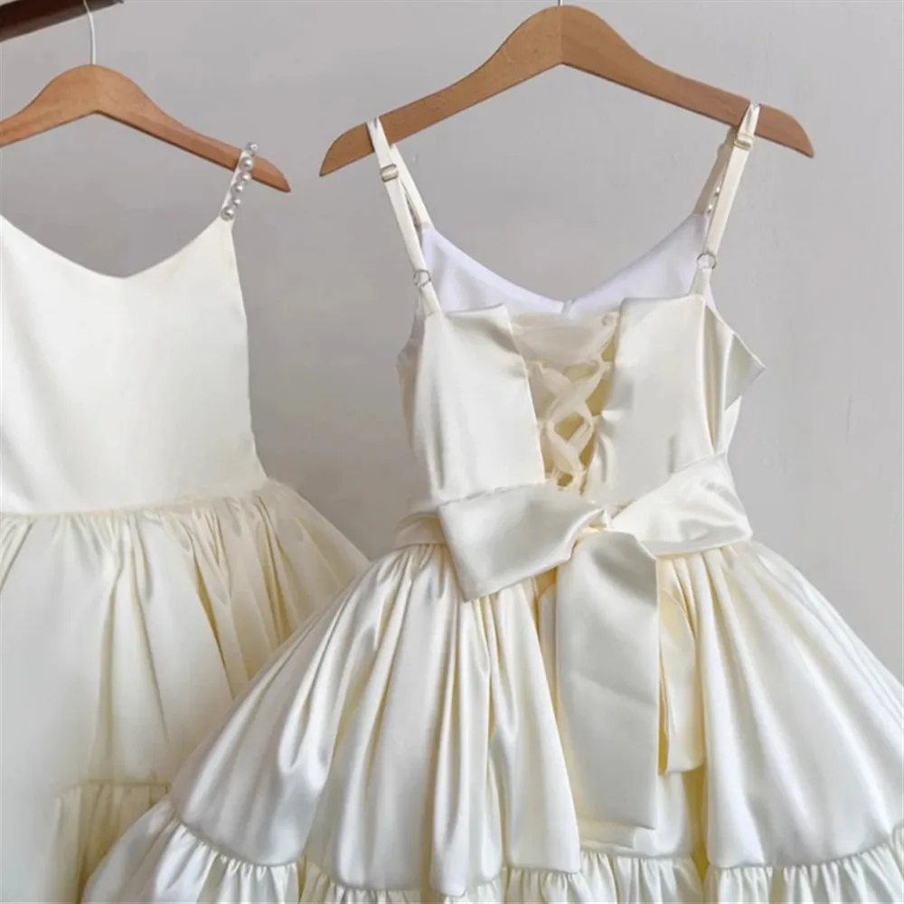 

Customized Vintage Flower Girl Wedding Dress Baby Girl Pearl Strap Dress Back Tie Bow Child Princess Birthday Party Ball Gown