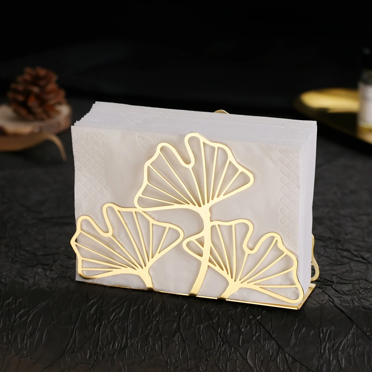 

Metal Ginkgo Leaf Napkin Holder,Tissue Holder For Restaurant Hotel Cafe,Dining Table Vertical Square Towel Paper Holder Base