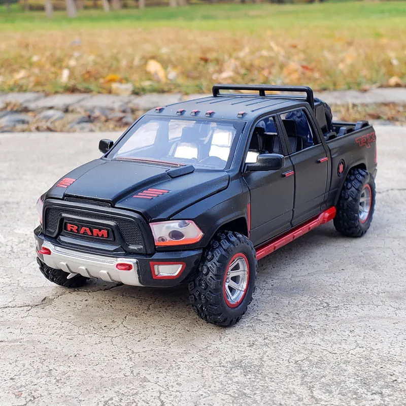 

1:32 Simulation Alloy Car Model Dodge-Ram TRX Pickup Metal Pull Back Car Sound And Light Pull Back Boy Toy Gifts Vehicle