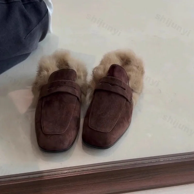 المرأة الفراء الشقق النعال 2026 شتاء موضة جديدة المضادة للانزلاق الدافئة أفخم المتسكعون جلد الغزال ساحة تو في الهواء الطلق حذاء كاجوال
