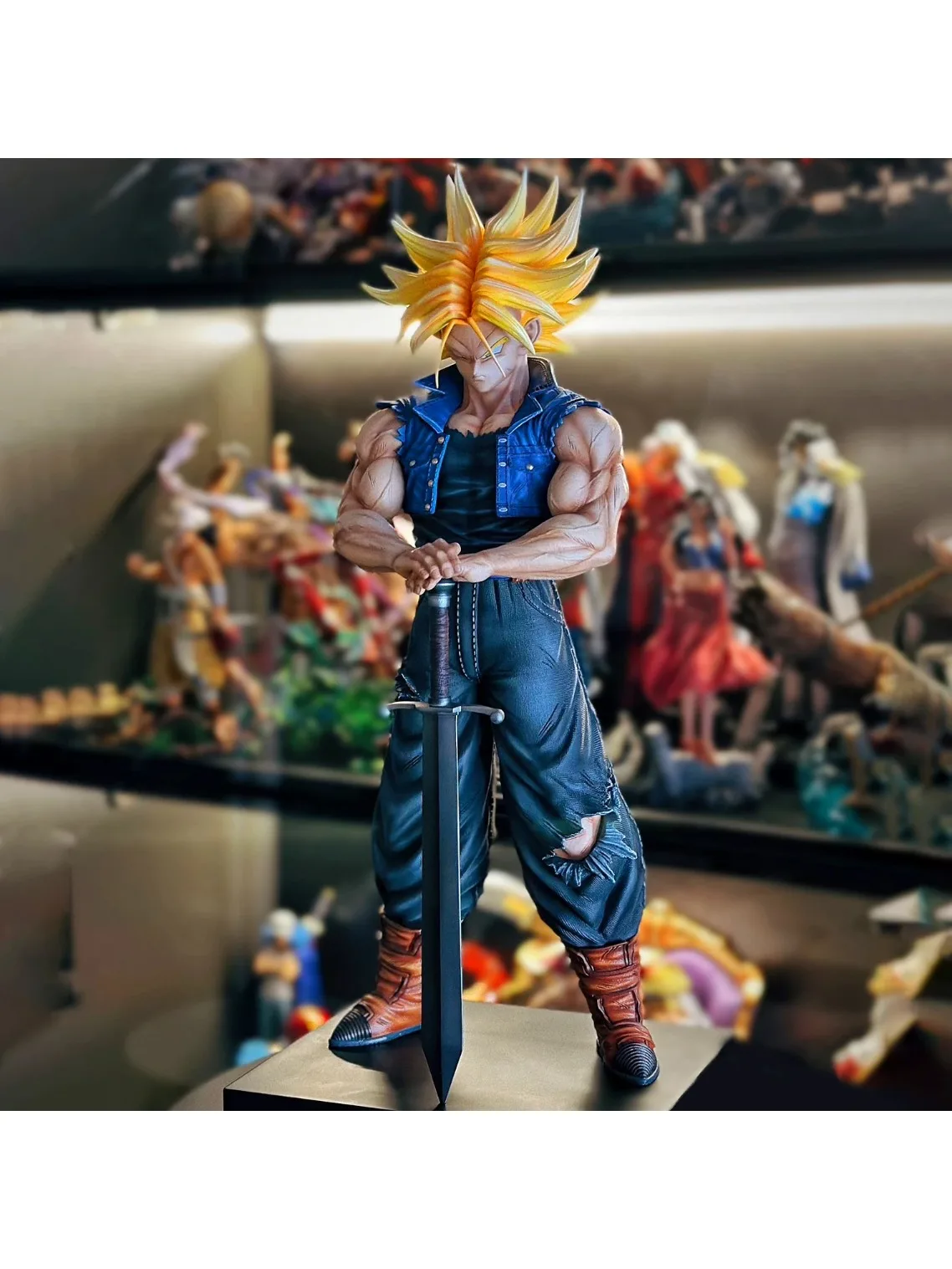 Figurka Anime Trunks 25 cm / 9,84 cala, Figurki Akcji Future Trunks, Statuetka z PVC, Model Kolekcjonerski, Zabawki na Prezent Urodzinowy — 2
