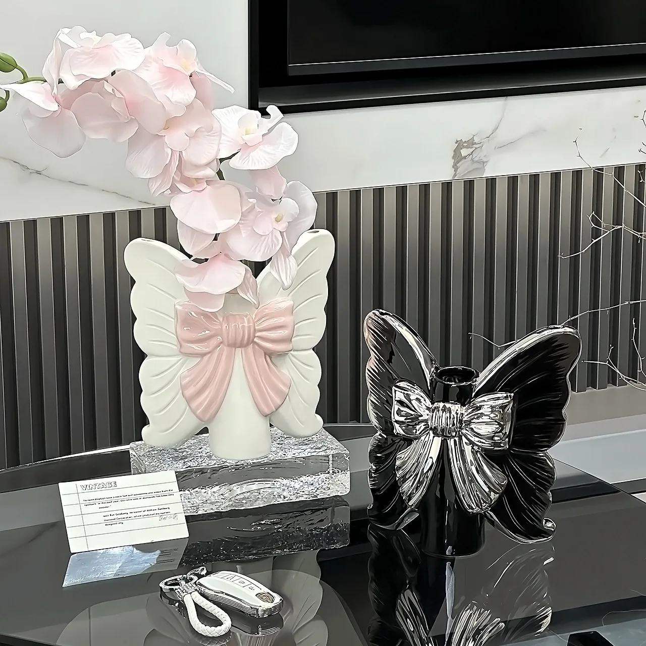 

Advanced Butterfly Ceramic Vase Decoration,Bow Element Decoration for Living Room TV Cabinet,Photography Props Housewarming Gift