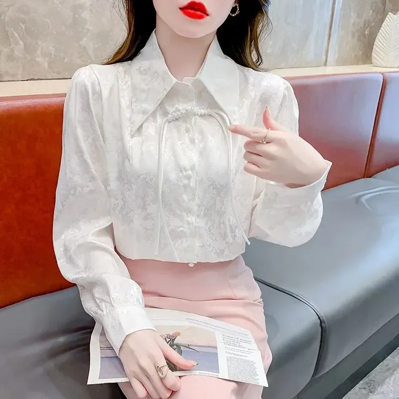 

New Chinese Jacquard Button Satin Shirt Women's 2026 Spring Summer New Fashion Retro Design Sense Loose Long Sleeve Shirt Tops