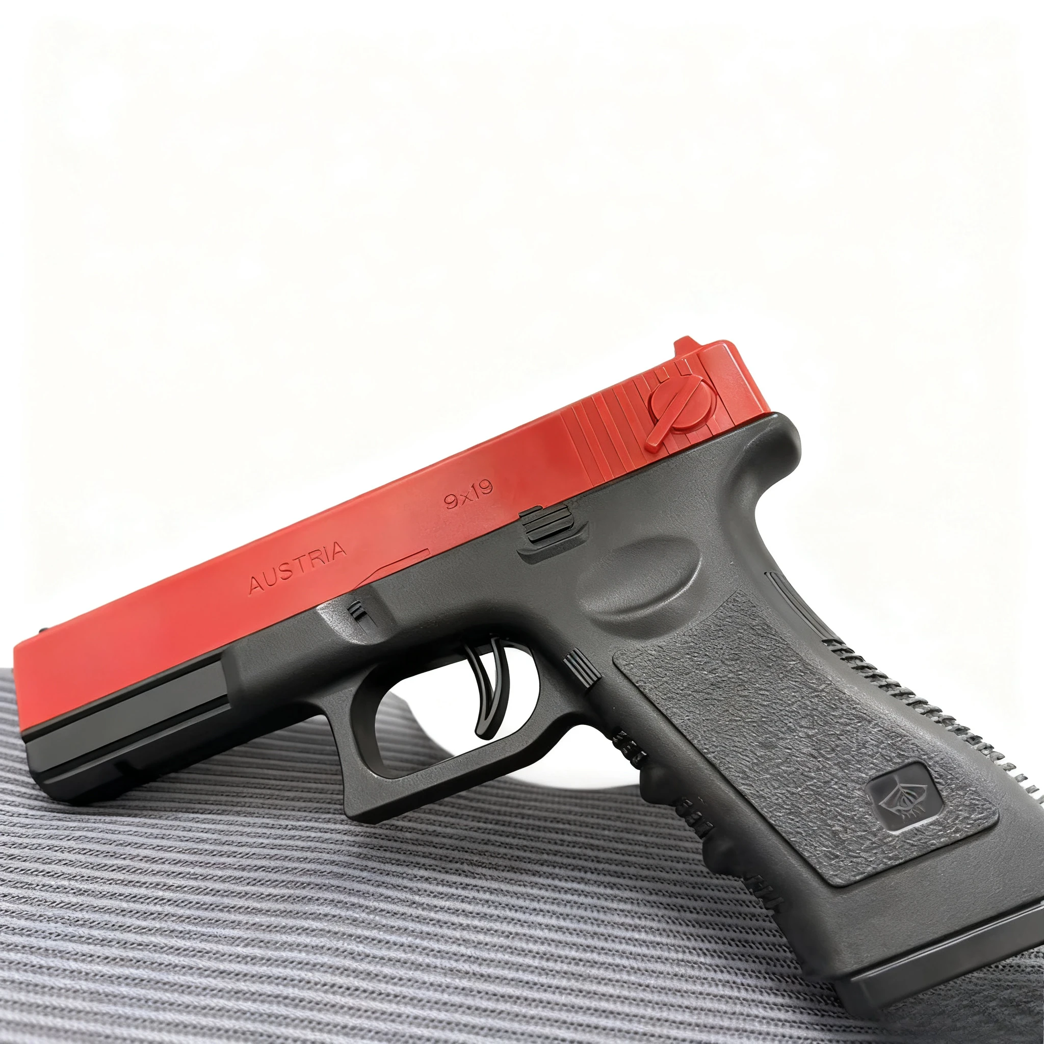 Pistola de balas suaves Airsoft Manual G17, pistola de juguete, revista inferior con láser, juego CS para deportes al aire libre, regalo para niños y adultos