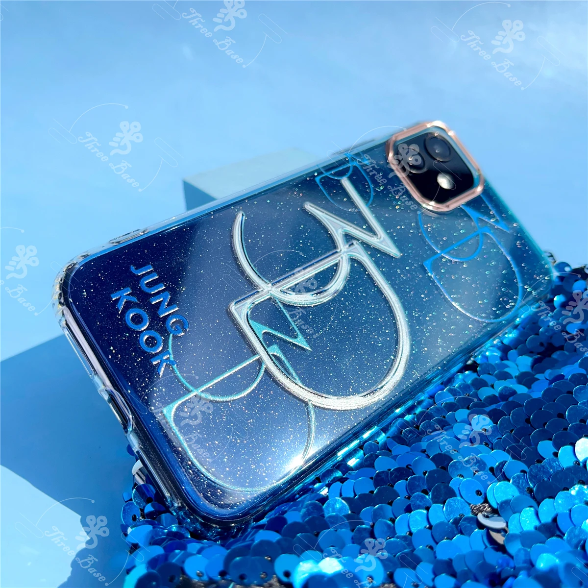 حافظة هاتف KPOP JK ثلاثية الأبعاد لهاتف آيفون 16 PLUS 15 PRO MAX 12 Pro max 11 Pro max 13Pro 14 Pro max 13MINI Glitter Luxury Shell
