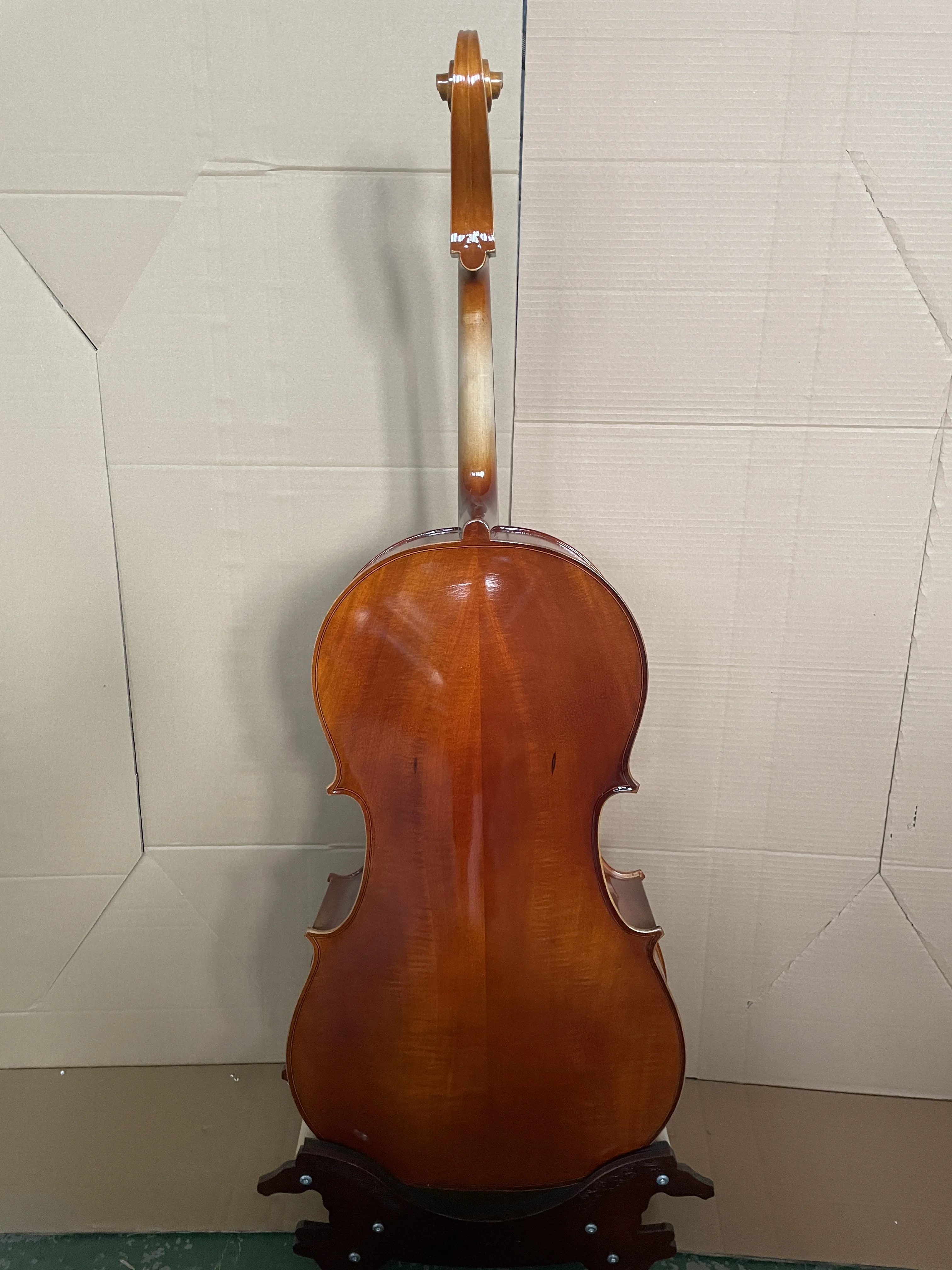 

High grade varnish, handmade, striped maple wood, Stradi style, acoustic cello, 4/4 size