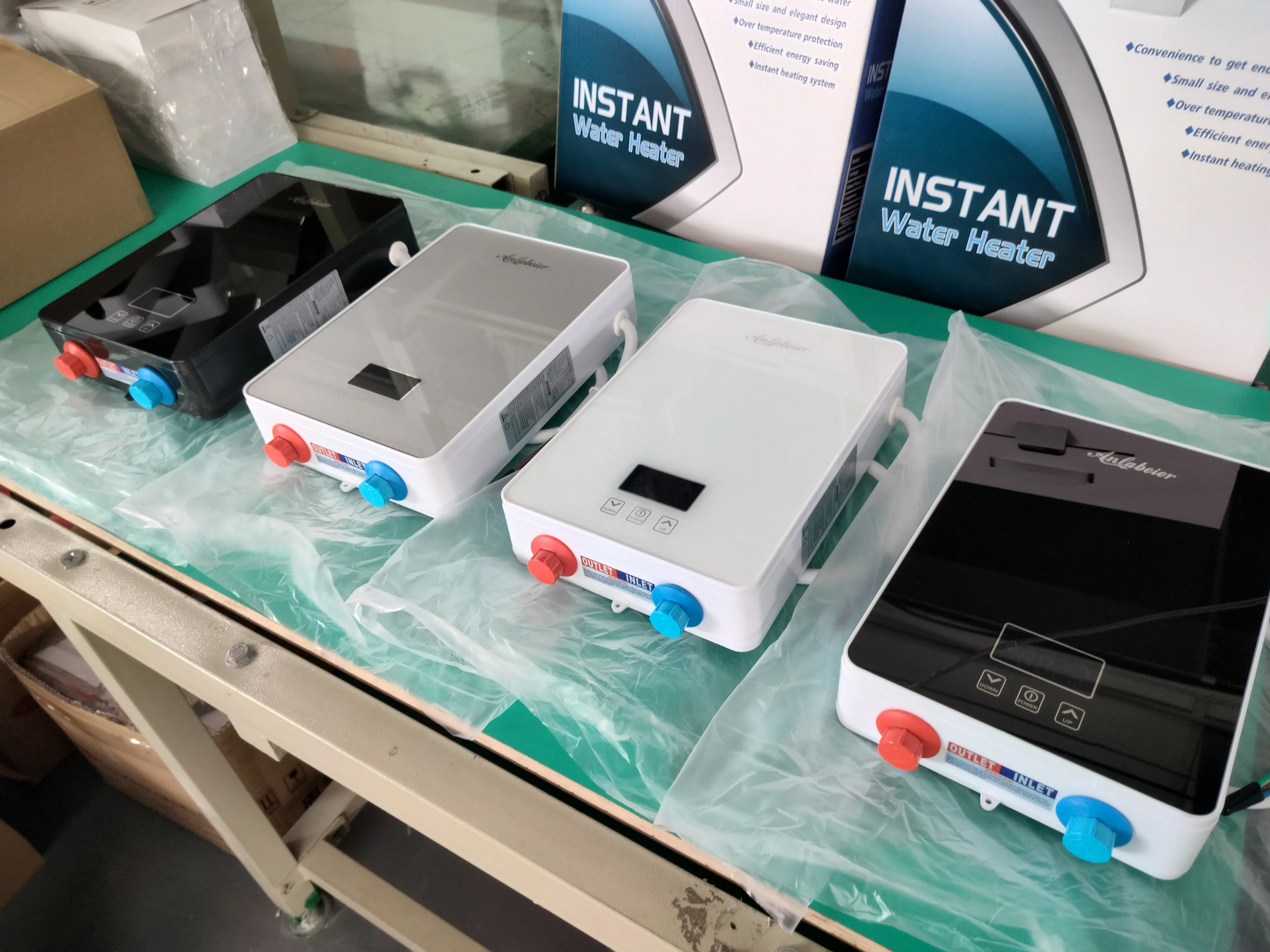 공장가 브랜드 전기 순간 온수기 가정용 220v 3500w 6000w 터치 제어 욕실 전기 샤워 온수기