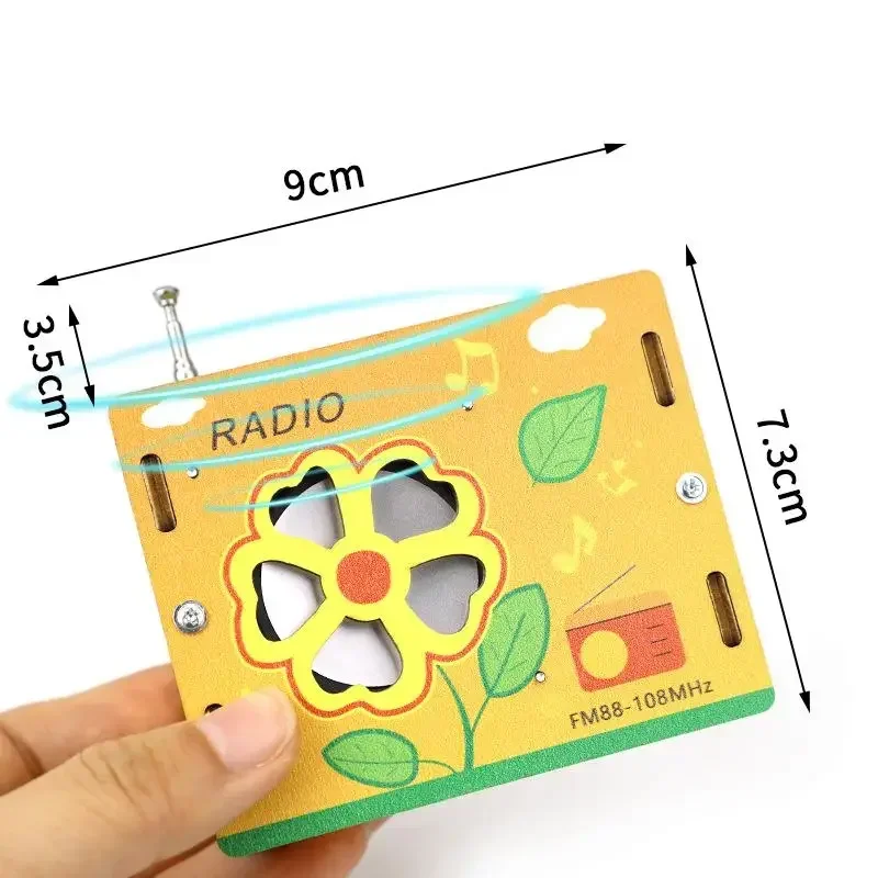Portable DIY Wireless FM Radio Model Scientific Experiment Handmade Material Package Children's Small Gifts Desktop Ornament