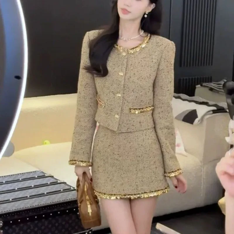 

Women's Jacket and Skirt Spring and Autumn New Collection: Two Piece Set of Wealthy Gold Sparkling Short Coat