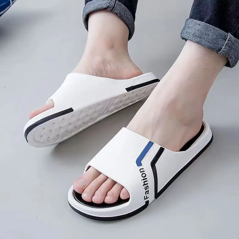 2024 New Men's Summer Casual One Word Slipper Soft Sole Non Slip Home Casual Slipper Beach Slippers Bathroom Slipper