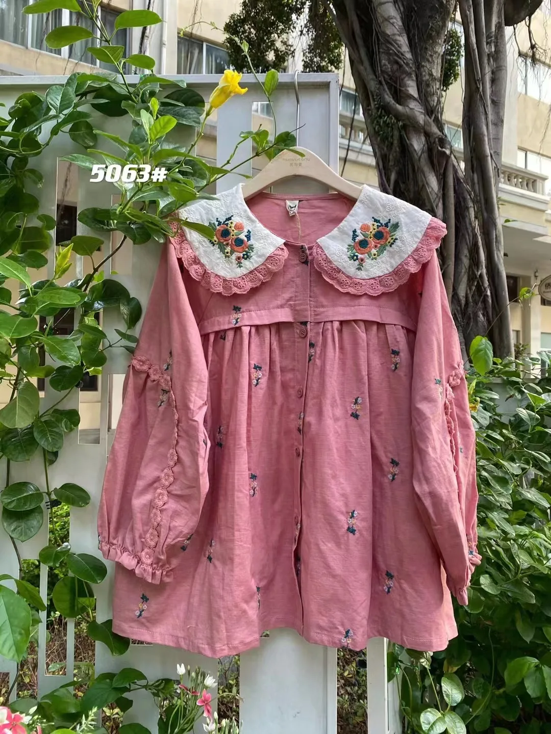 

Нежная вышитая блузка с воротником-куклой для невысоких женщин, из 100% хлопка, с длинным рукавом, осенняя новинка в корейском стиле